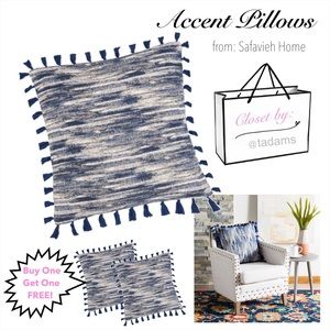 Pair of Square Accent Pillows